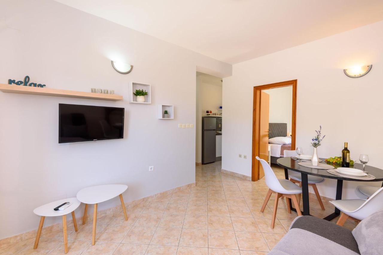 Apartments Bjelis كليك المظهر الخارجي الصورة